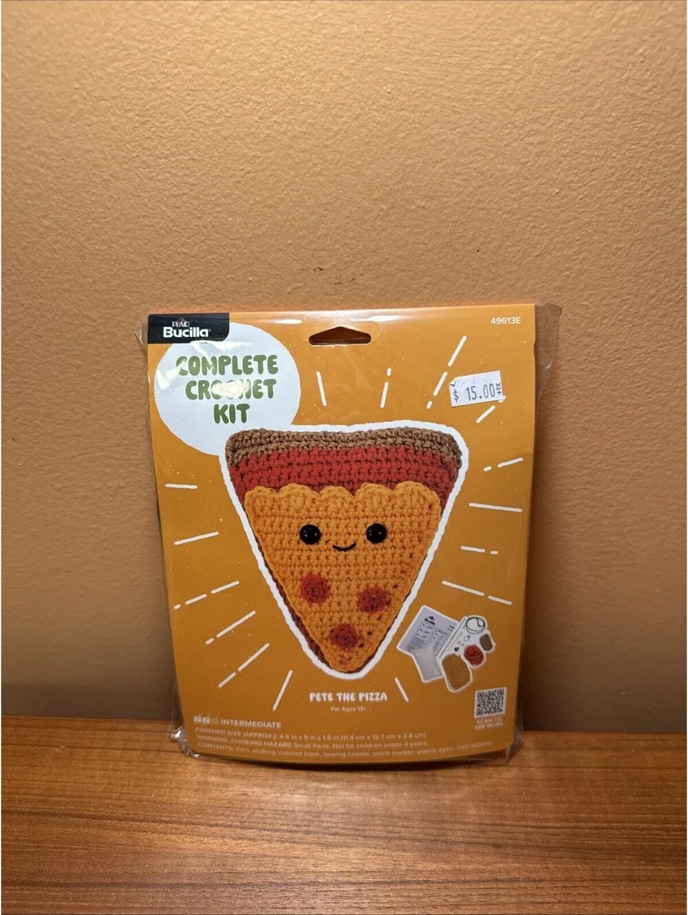 Bucilla Amigurumi 5 Inch Pete the Pizza Complete Crochet Kit 49613E